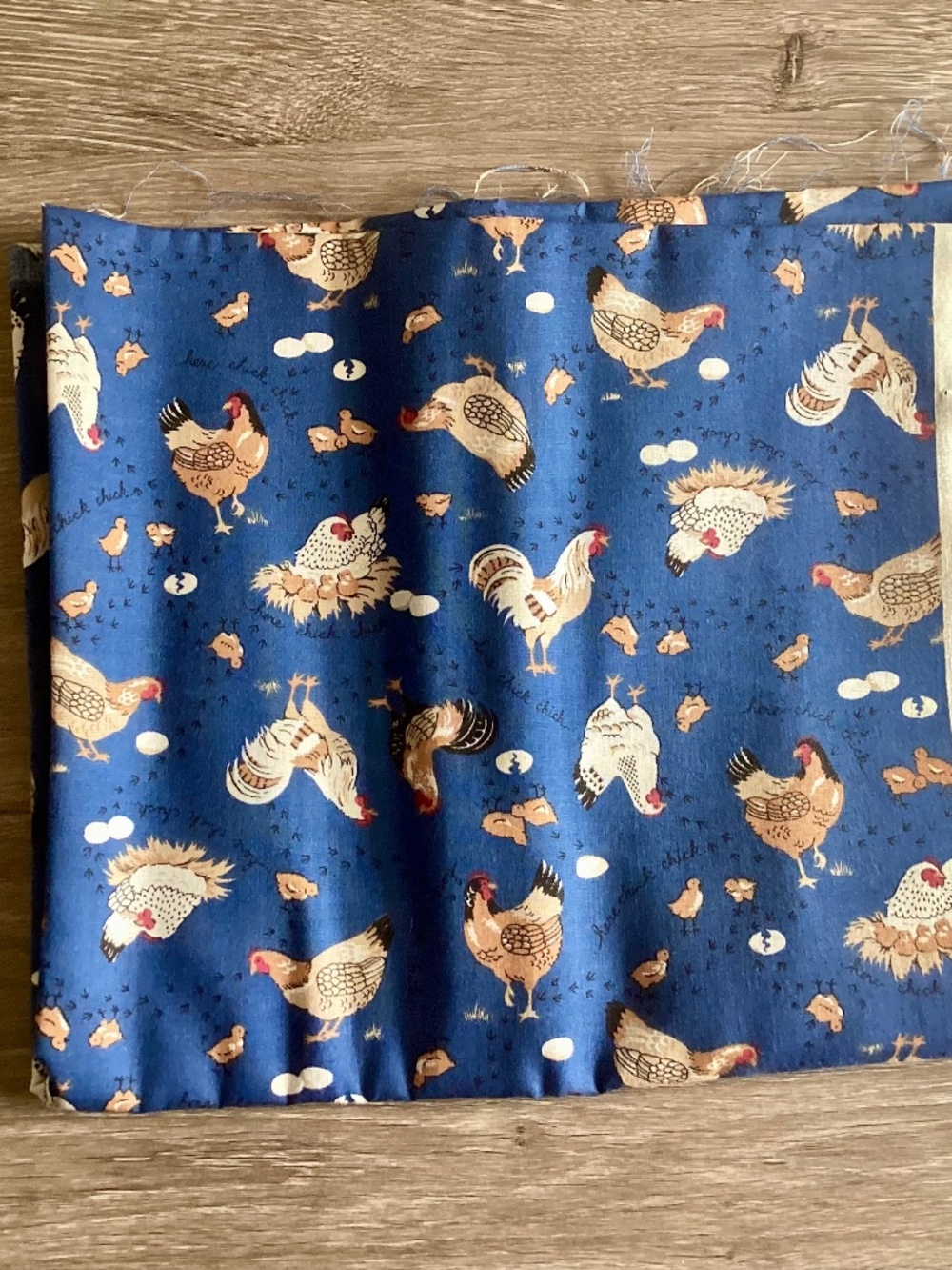 Vintage 1993 cotton fabric By Fabric Traditions Chicken Rooster toss Blue 39x44”
